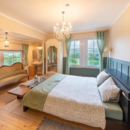 Holiday home La Des Hauts Chenes